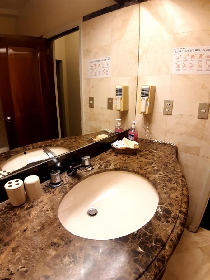 Hotel Maury Ліма Екстер'єр фото